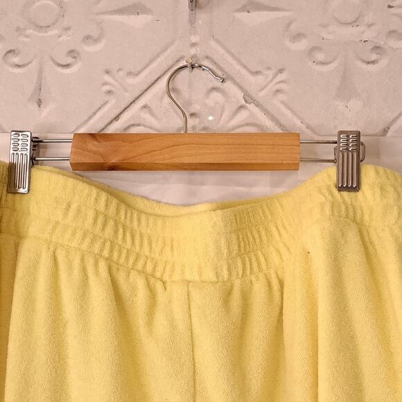 Women's Mid-Rise Pull-On Shorts - A New Day - Yellow Size 1X Target Causal Beach - Picture 3 of 11